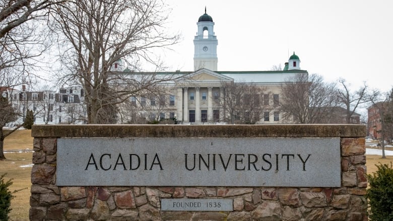 Acadia University JAMALimo - Halifax Airport Taxi Limo